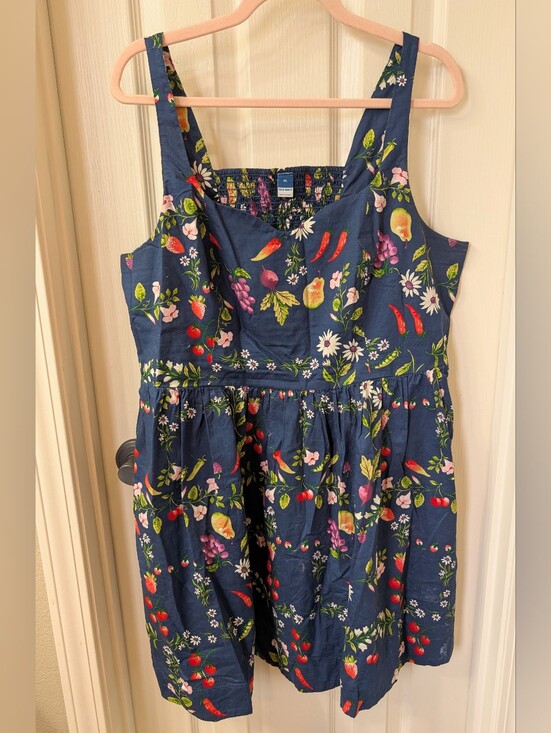 Old Navy Dresses & Skirts - Navy Vegetable Print Dress with Pockets Old Navy Size XL